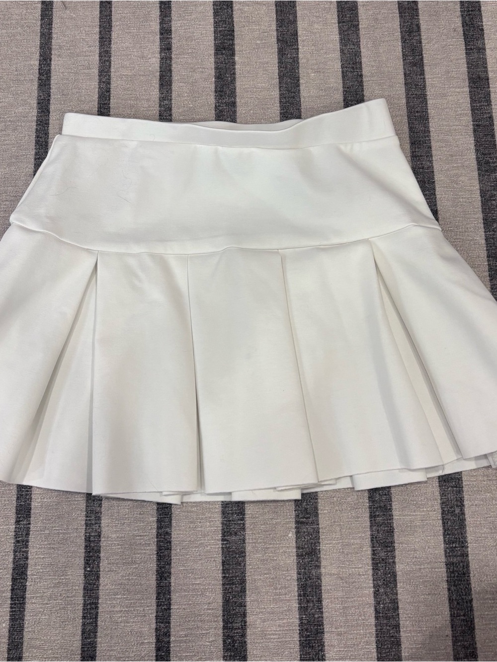 Lioness White Pleated Athletic Skirt